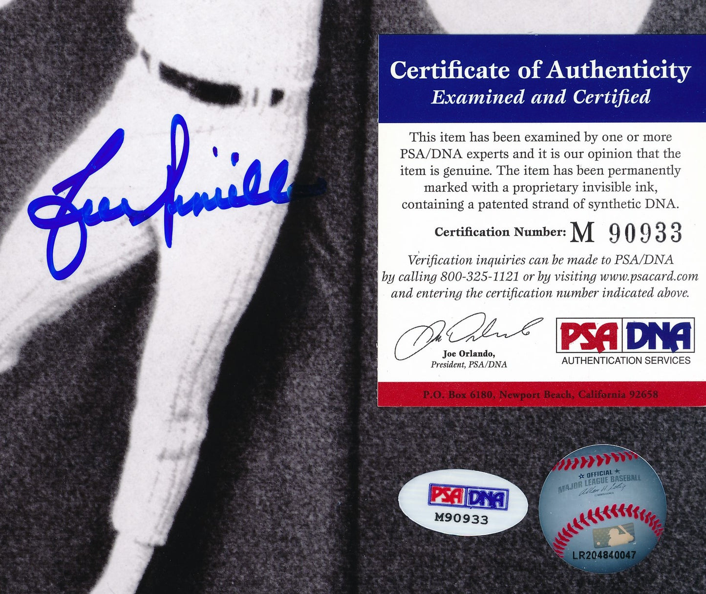 Lou Piniella Signed/Autographed 8x10 B/W Photo New York Yankees PSA/DNA 191876