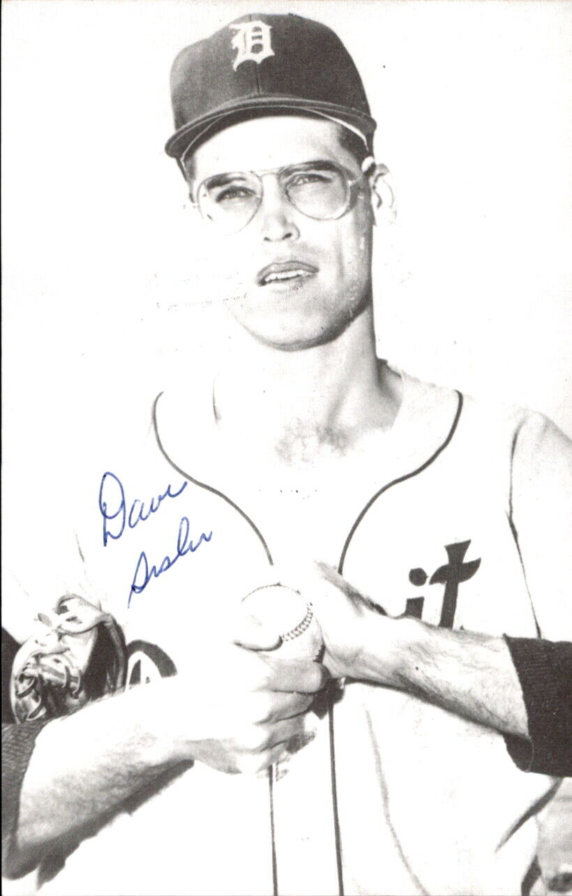 Dave Sisler Tigers d. 2011 Signed/Autographed 3x5 Photo 179208
