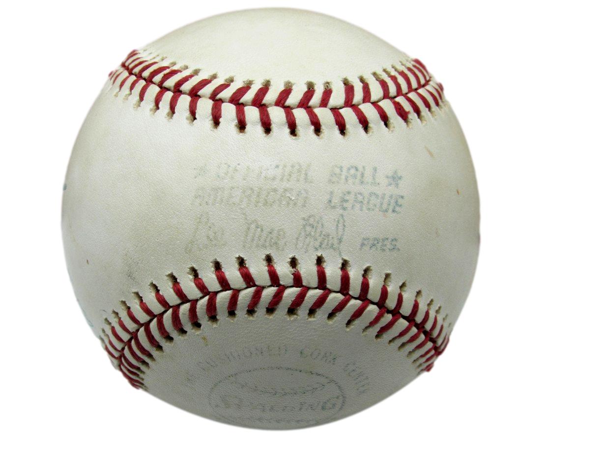 Thurman Munson OAL Yankees Clean Auto/Signed Baseball PSA/DNA 185609