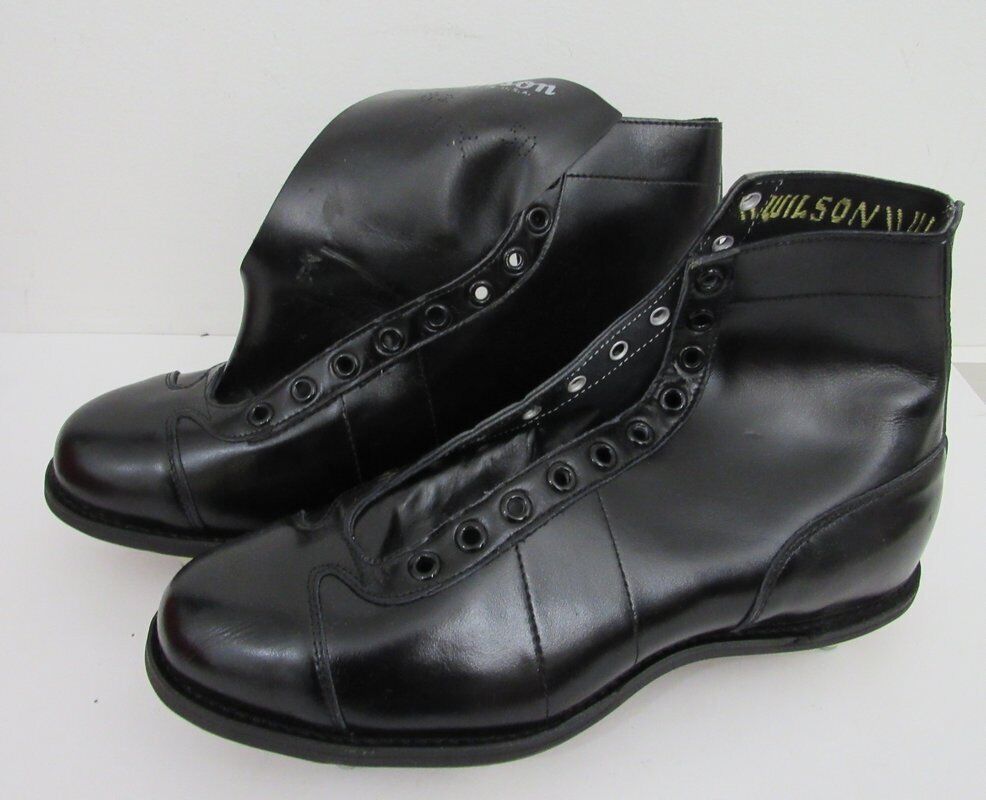 Pair of Vintage Wilson Riteweight Black Football Cleats Size 8.5 NIB 182902