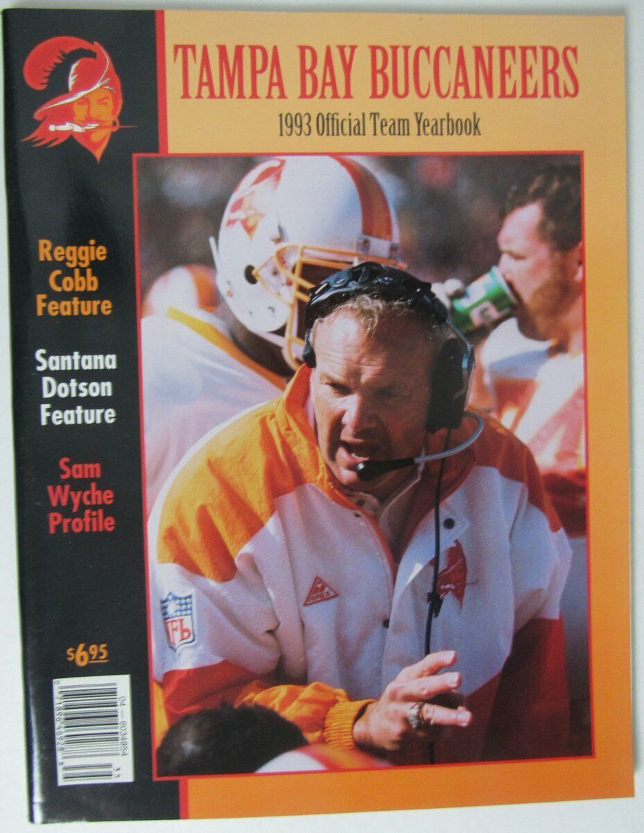 1993 Tampa Bay Buccaneers NFL Football Official Team Yearbook 145958