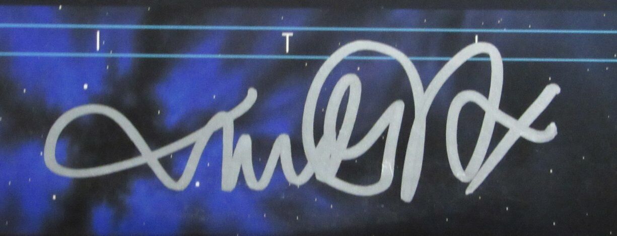 Michael J Fox Christopher Lloyd "BTTF2" Dual-Signed Laser Disc Beckett 162841