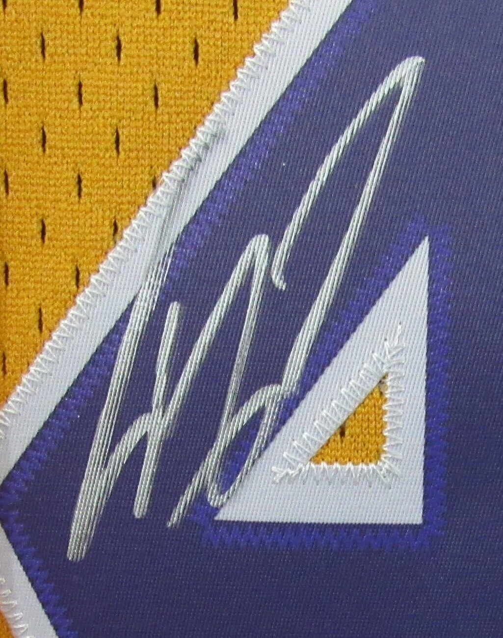 Shaquille O'Neal HOF Autographed Mitchell & Ness Jersey Lakers Beckett 176384