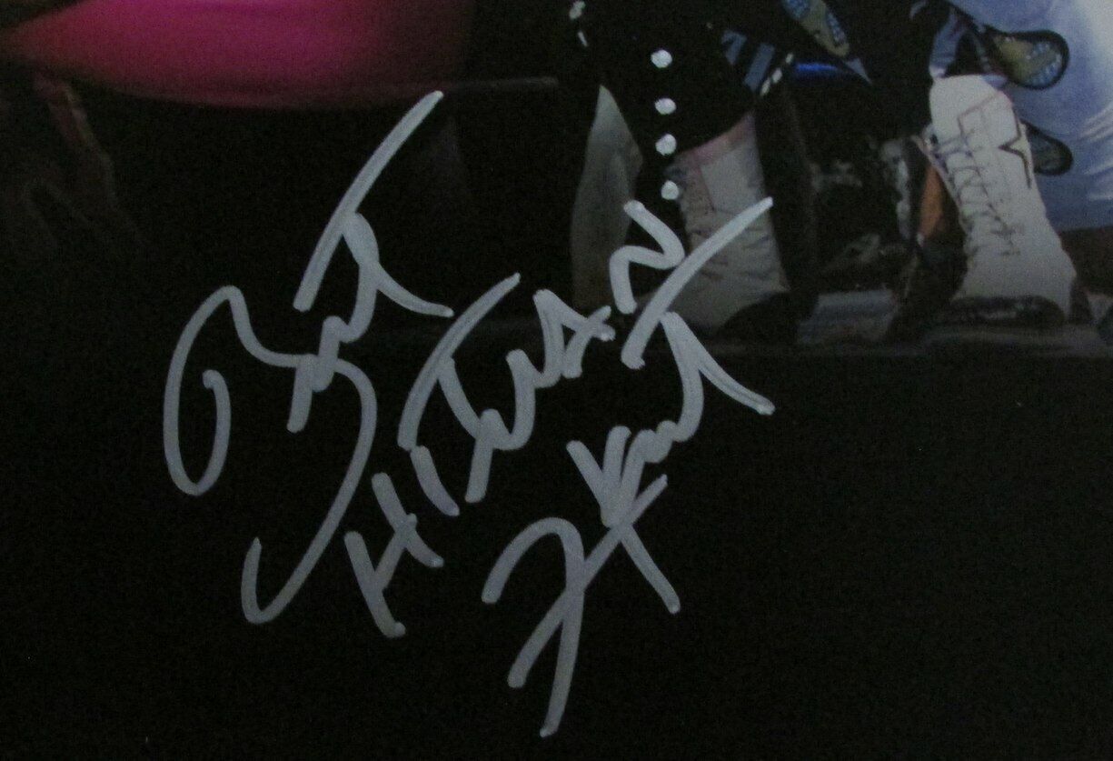 Bret Hart WWF Champion Autographed 11x14 Photo JSA
