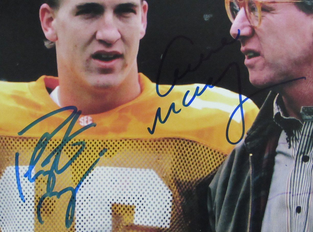 Peyton Manning/Archie Manning Dual-Signed 8x10 Photo Tennessee PSA/DNA 183682