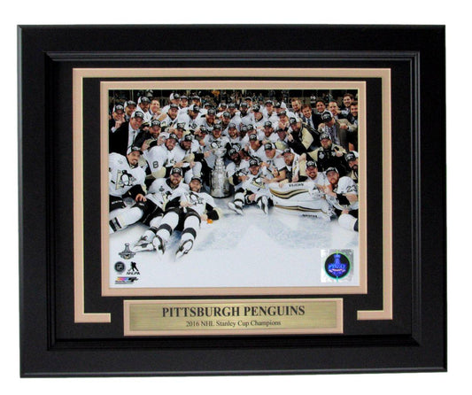 Pittsburgh Penguins 2016 Stanley Cup Champs Unsigned 8X10 Photo Framed 166787