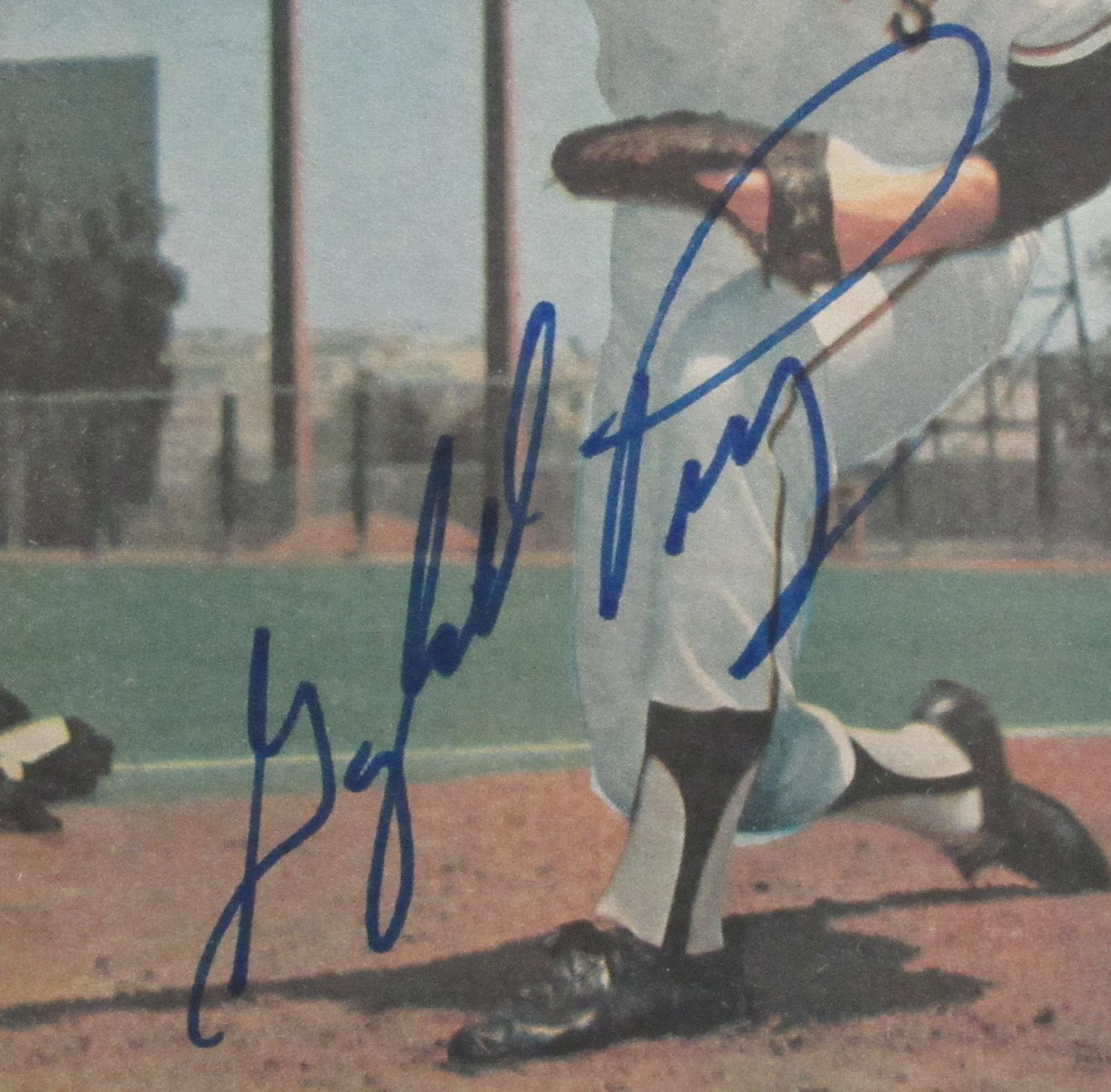 Gaylord Perry HOF Autographed 1970 Sporting News Cover Giants JSA 182579