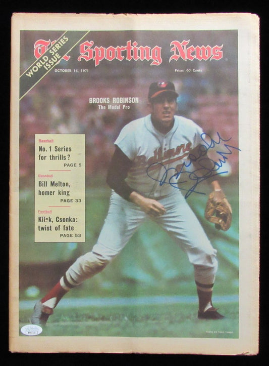 Brooks Robinson HOF Autographed 1971 Sporting New Full Newspaper JSA 182572
