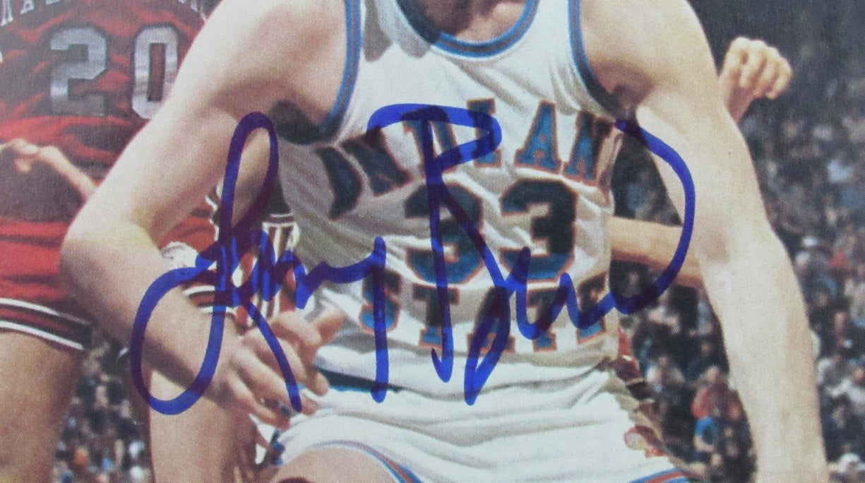 Larry Bird Autographed 1979 Sports Illustrated Magazine JSA Witness 189240