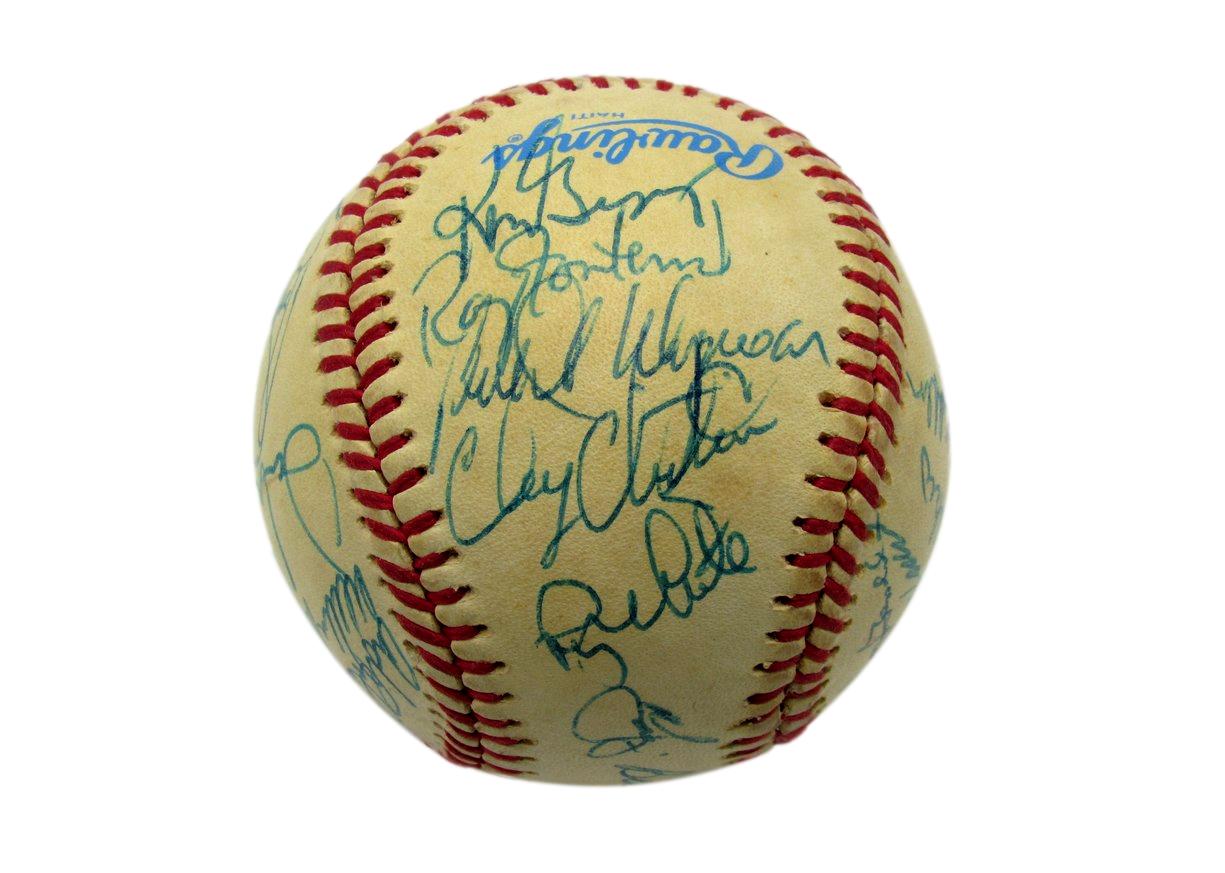 1984 Yankees OAL Team Signed Baseball (24) Mattingly (Rookie) Berra HOF 192208