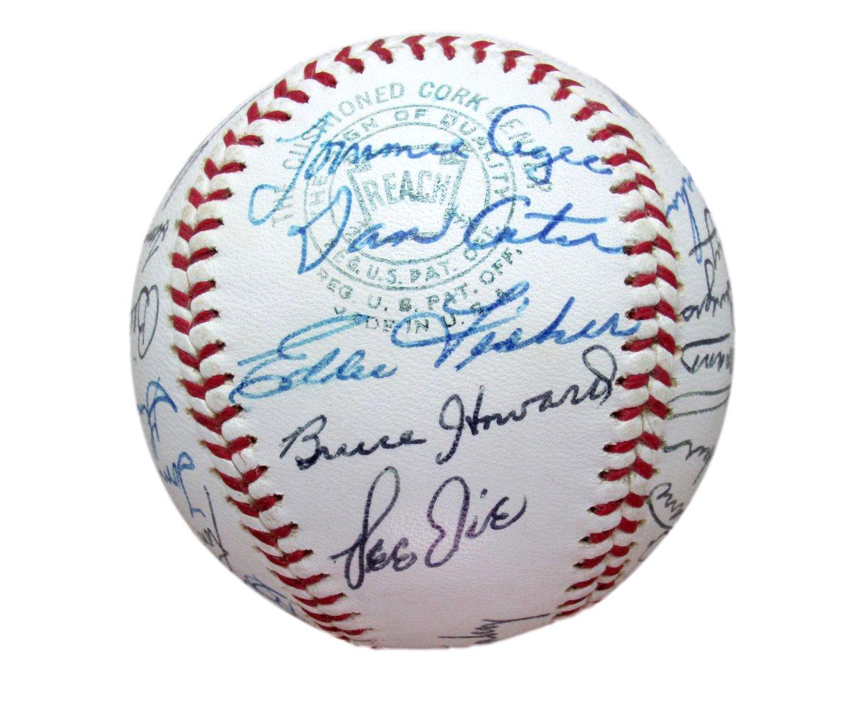1966 Chicago White Sox Team Signed OAL Baseball (26) Hoyt Wilhelm HOF 193592