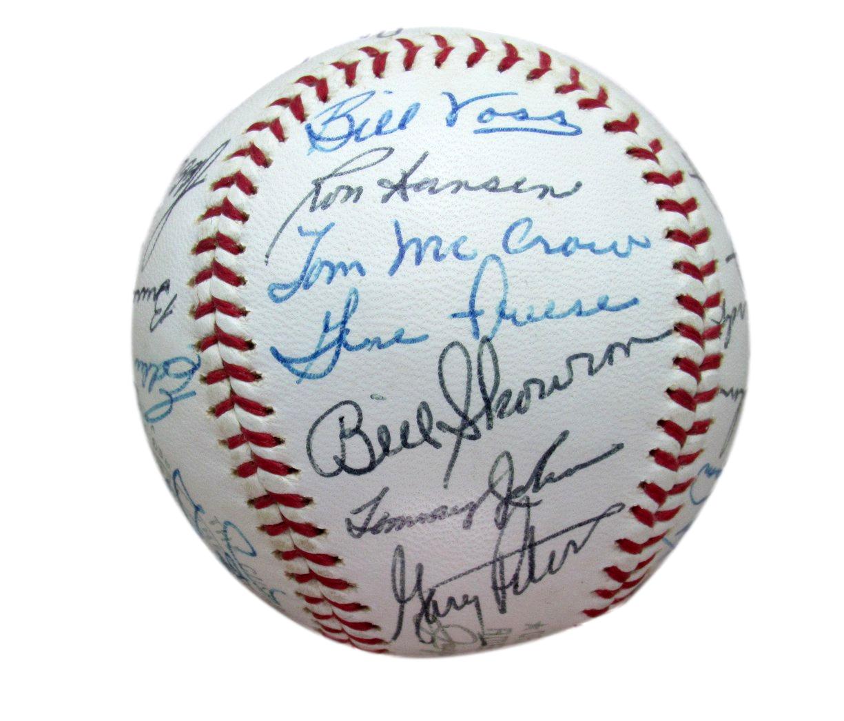 1966 Chicago White Sox Team Signed OAL Baseball (26) Hoyt Wilhelm HOF 193592