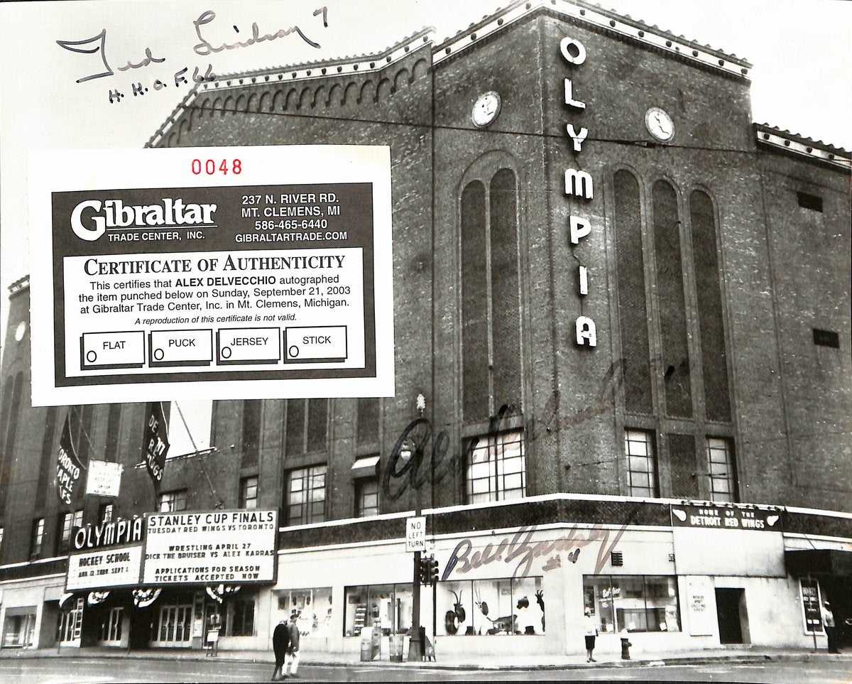 Delvecchio/Lindsay/Gatsby Multi-Signed 8x10 B/W Photo Red Wings Gibraltar 193772