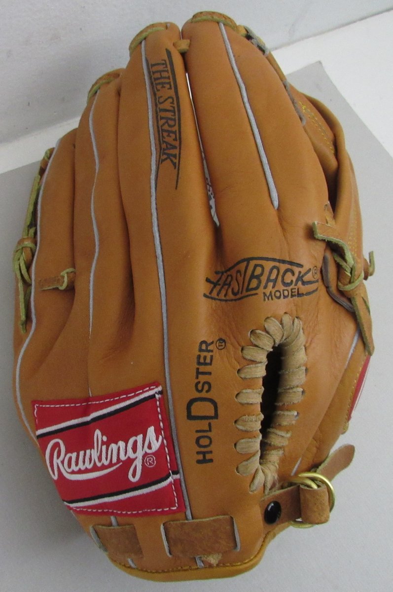 Cal Ripken JR HOF Signed/Auto Rawlings CRJR2131 Baseball Glove Orioles 194021