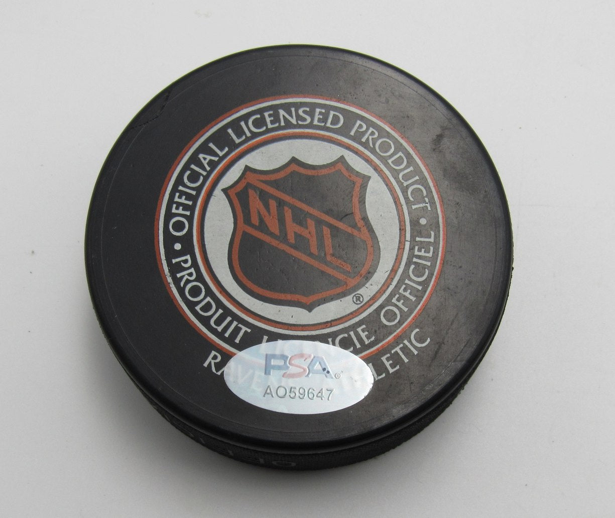 Gordie Howe HOF Signed/Autographed Detroit Red Wings Hockey Puck PSA 193977