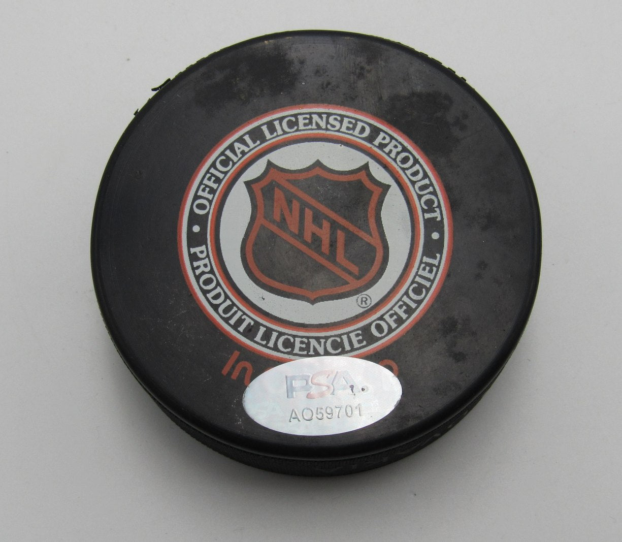 Joe Sakic HOF Signed 1996 Stanley Cup Championship Hockey Puck PSA 193981