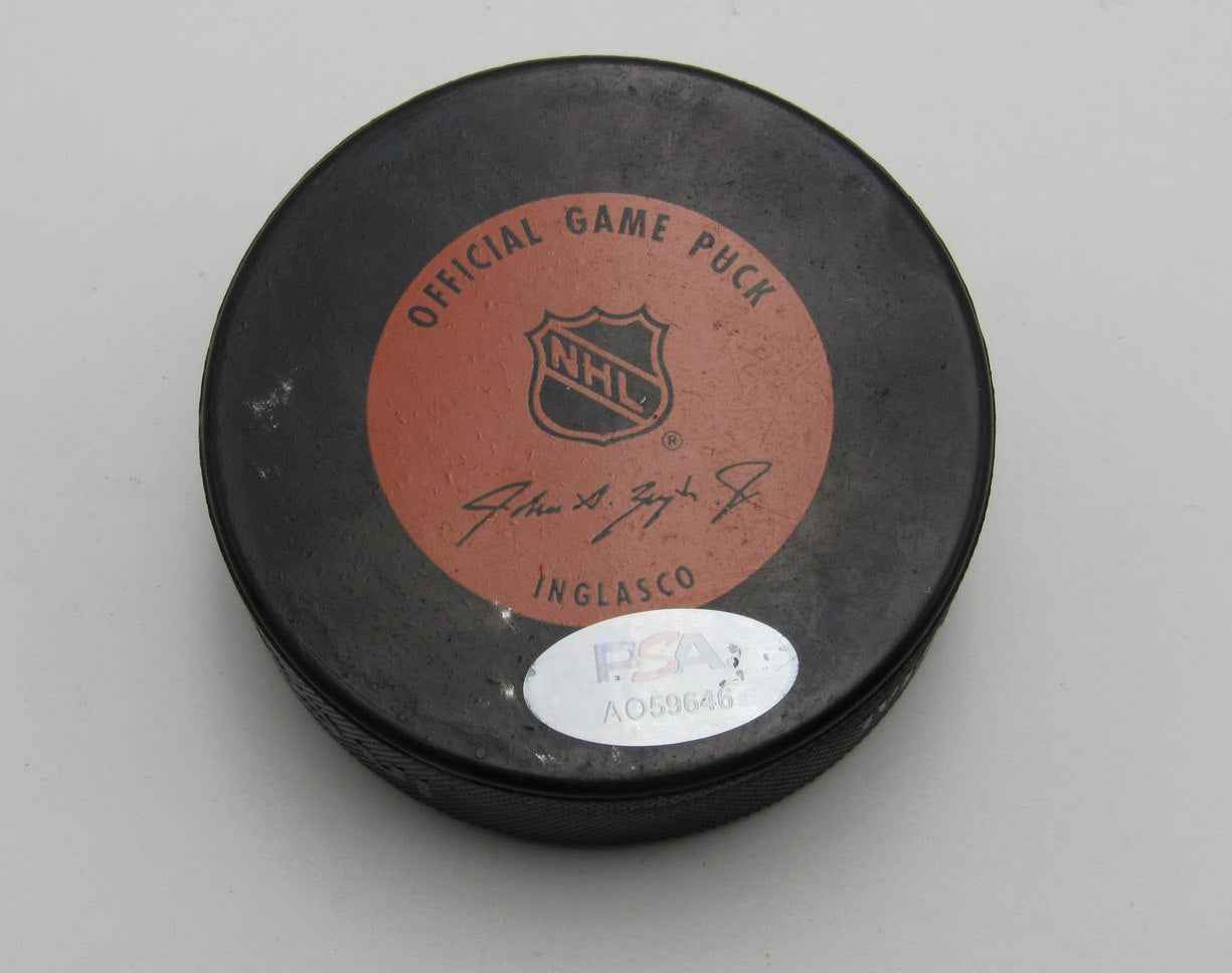 Gordie Howe HOF Signed NHL 75 Official Game Hockey Puck Red Wings PSA 194230