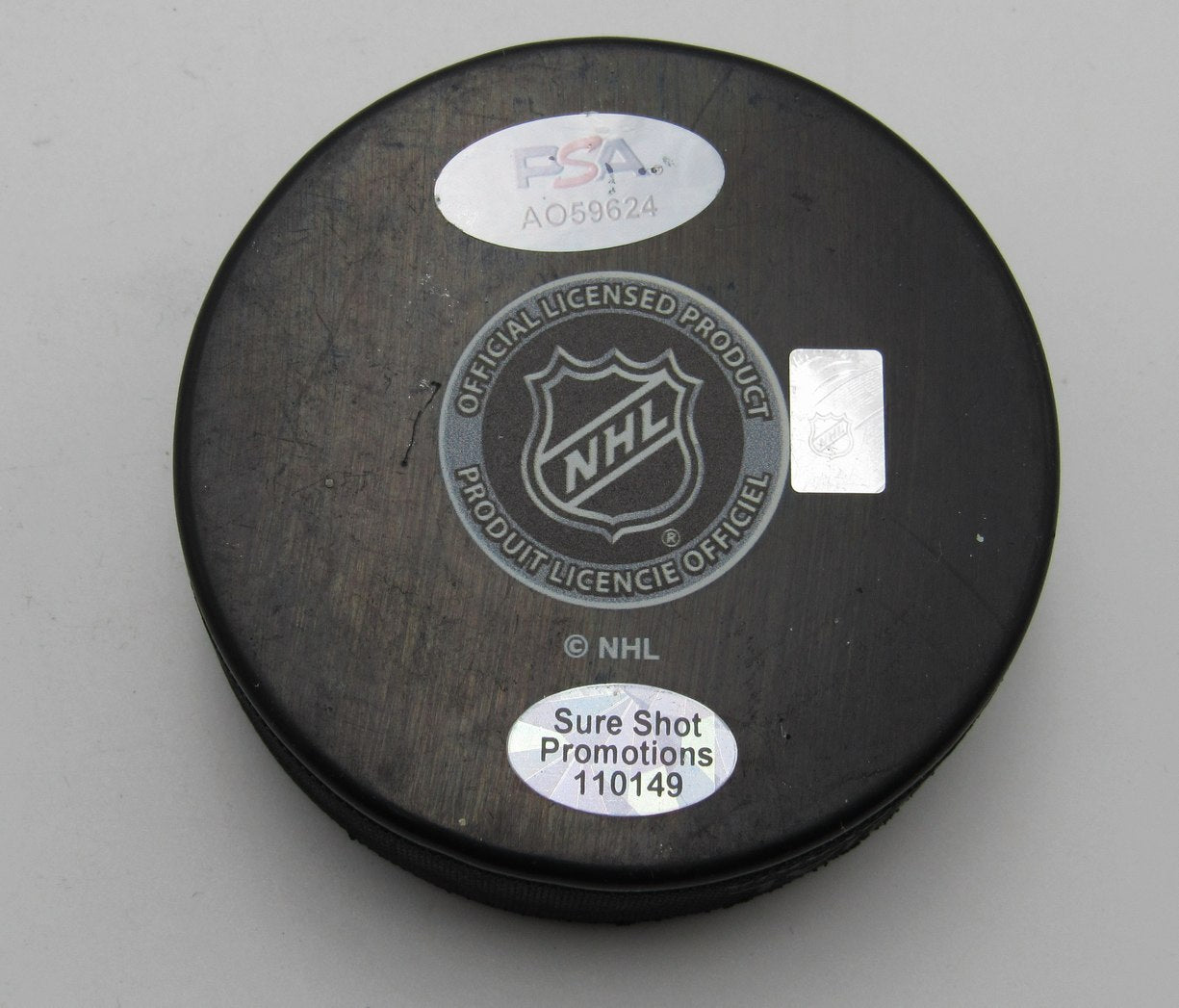 Bobby Hull HOF Signed/Autographed Chicago Black Hawks Hockey Puck PSA 194267