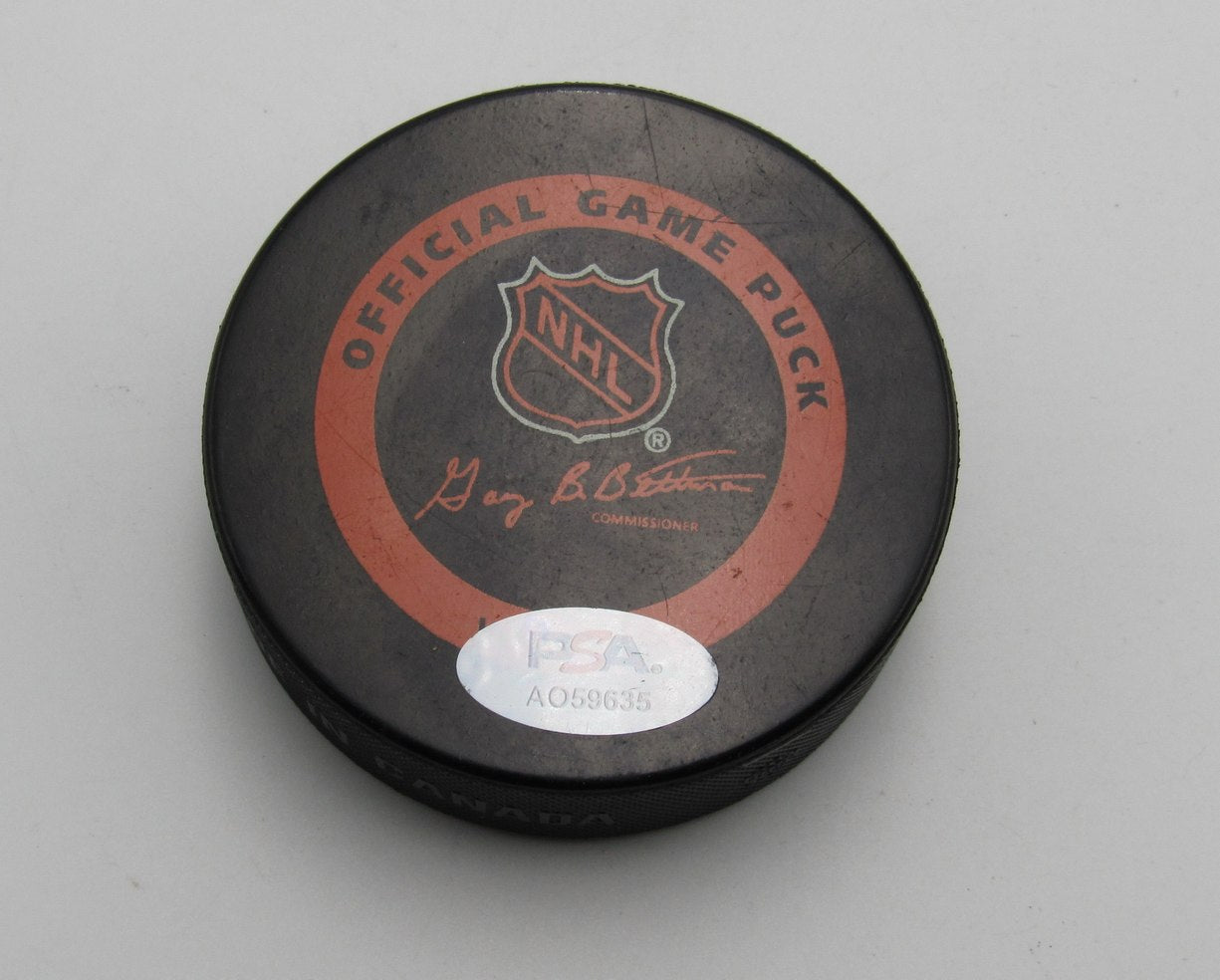 Phil Esposito/Bobby Orr HOF Dual-Signed Boston Bruins Official Hockey Puck PSA2