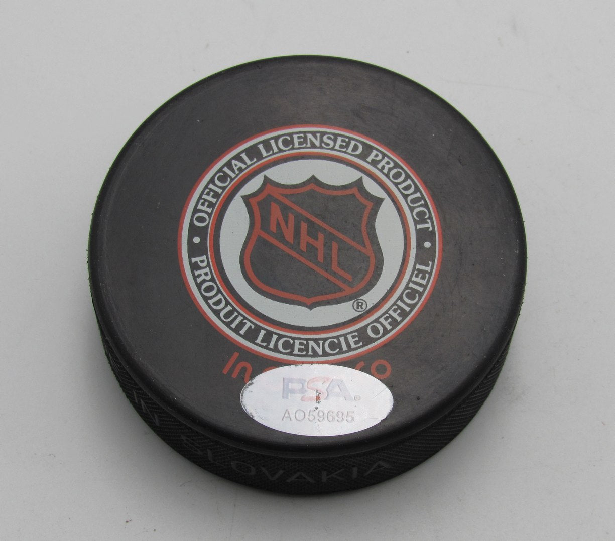 Ray Bourque HOF Signed Boston Bruins 75th Anniversary Hockey Puck PSA 194308