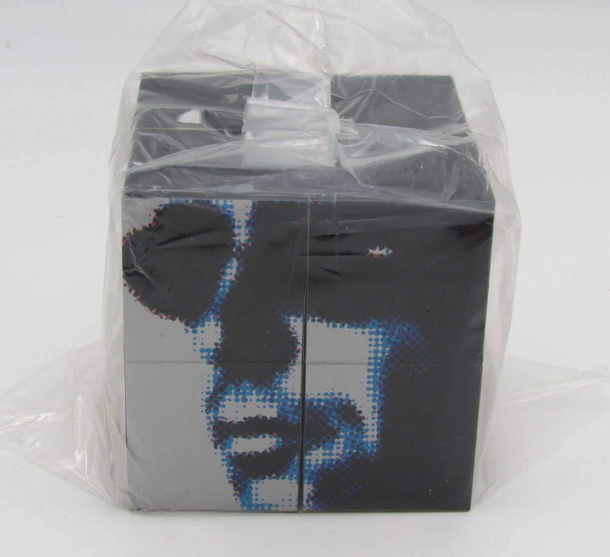 U2 POP 3x3 Photo Cube RARE in Sealed Package 197602
