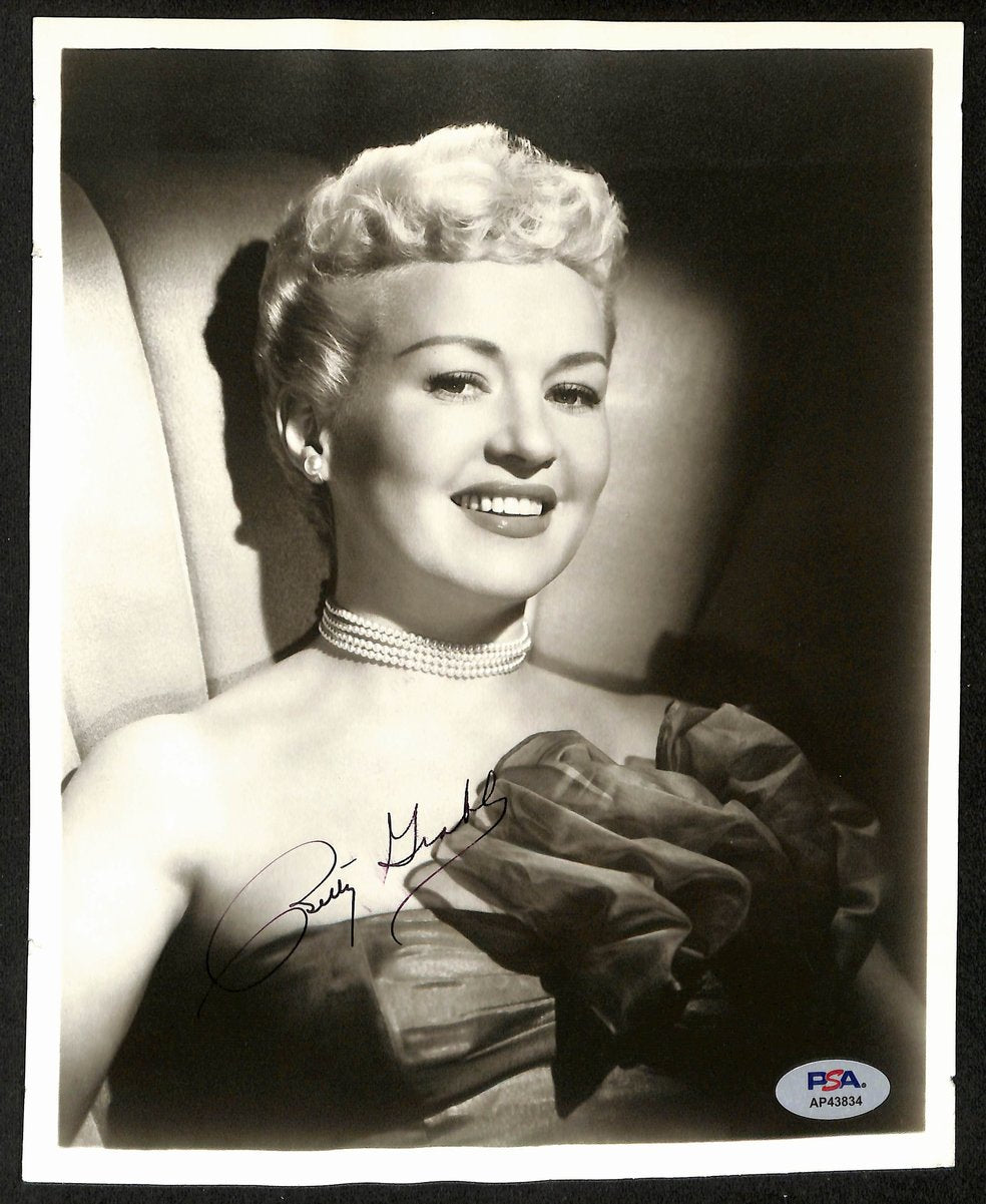 Betty Grable Actor Signed/Autographed Vintage 8x10 B/W Photo PSA/DNA 196894