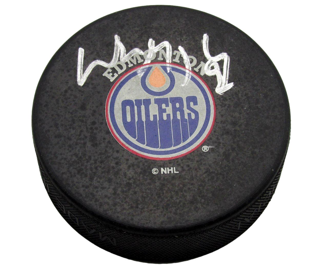 Wayne Gretzky HOF Signed/Autographed Edmonton Oilers Hockey Puck PSA/DNA 197454