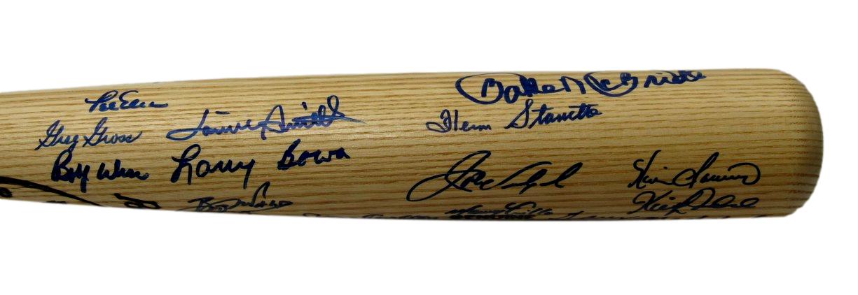 1980 World Series Champs Phillies Bat Signed by 31 Rose McGraw PSA/DNA 197457
