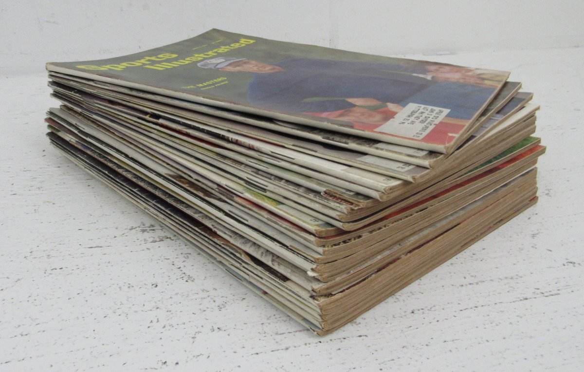 Lot of (21) 1962 Sports Illustrated Magazine Issues Arnold Palmer Cover 197758