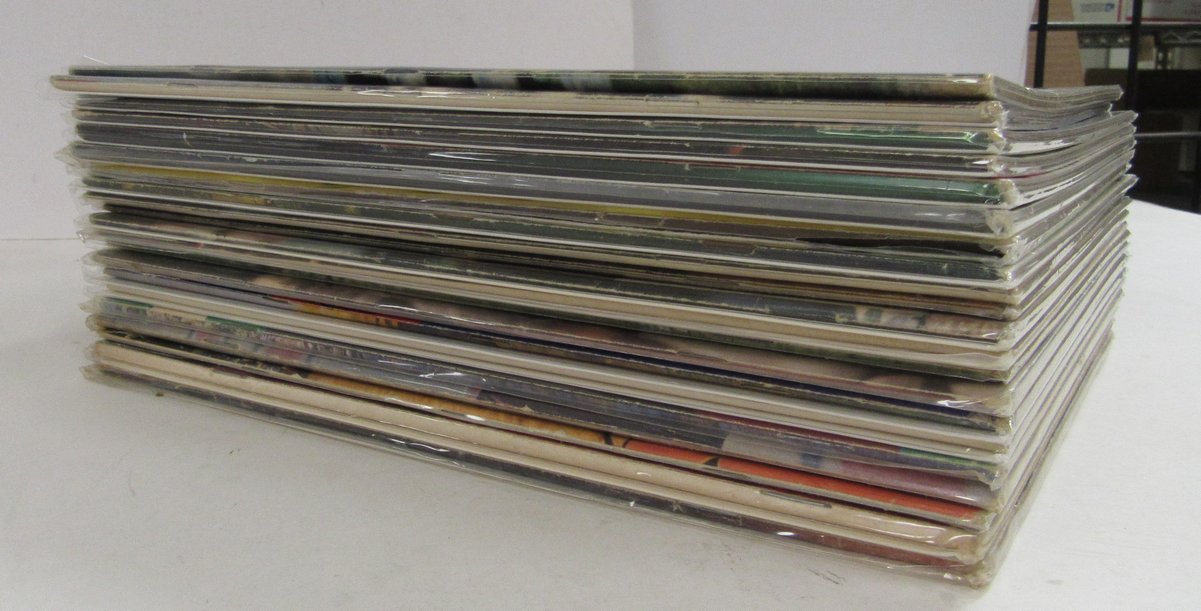 Lot of (21)1974 Sports Illustrated Magazines Aaron 715/Swimsuit Covers 197966
