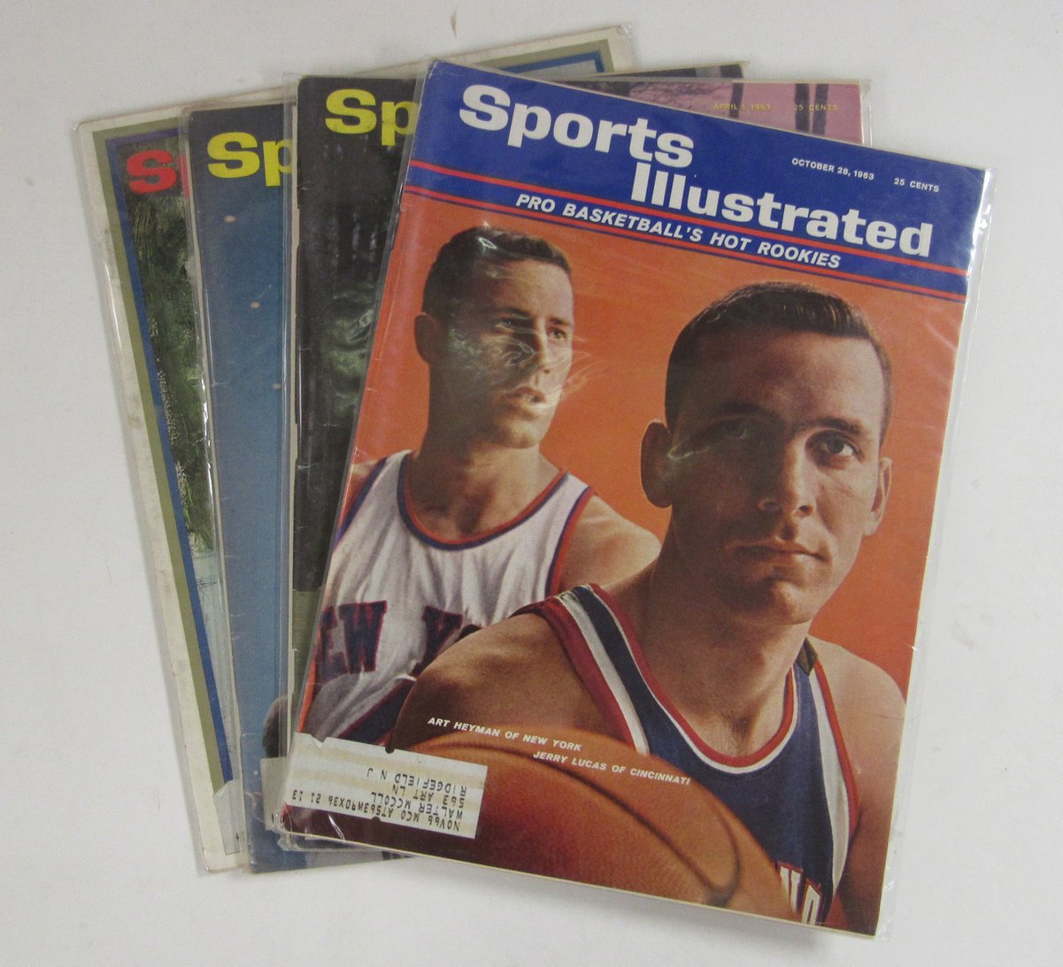 Lot of (25) 1963 Sports Illustrated Magazines Staubach 1st Cover 197970