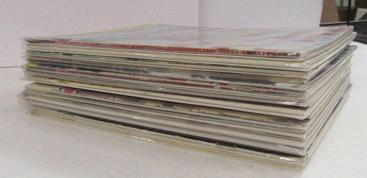 Lot of (17) 1965 Sports Illustrated Magazines Russell/West Covers 197971
