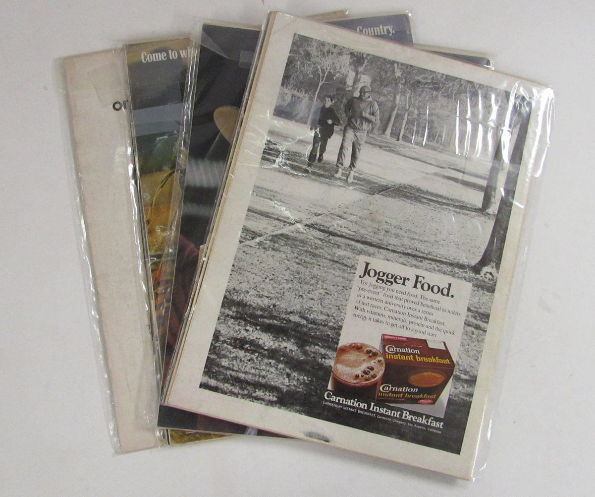 Lot of (35) 1969 Sports Illustrated Magazines Aaron/ Chiefs Covers 197972