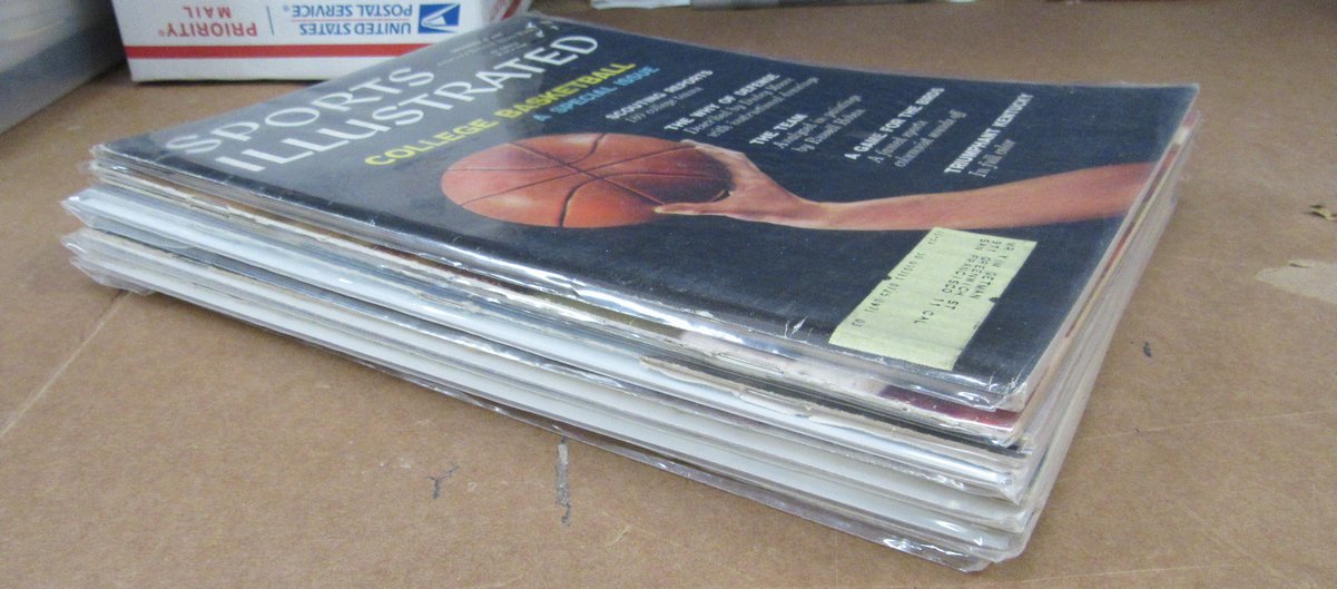 Lot of (11)1958 Sports Illustrated Magazines College Basketball Cover 197958