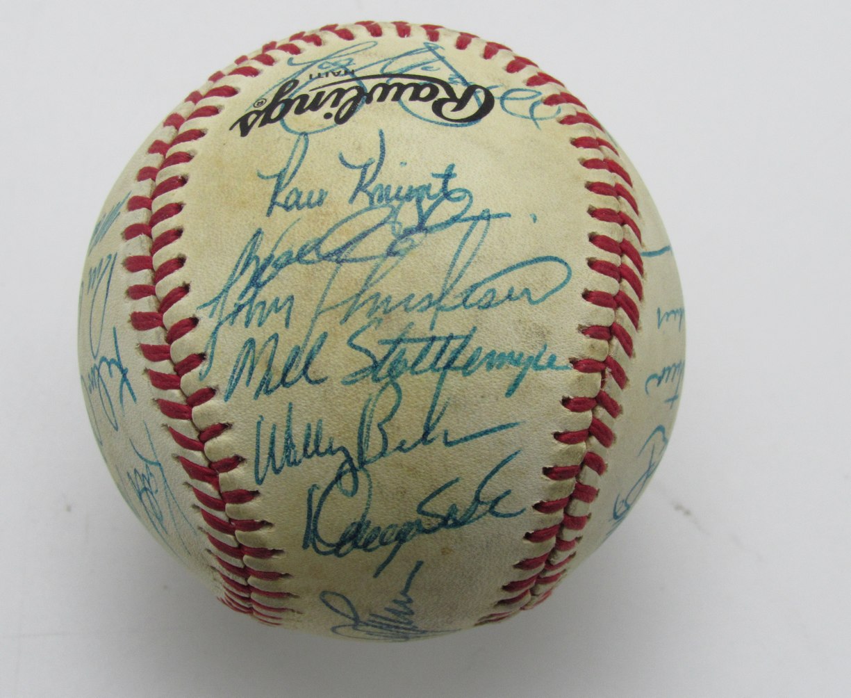 1985 New York Mets Team Signed by (27) ONL Baseball Carter Foster 196290