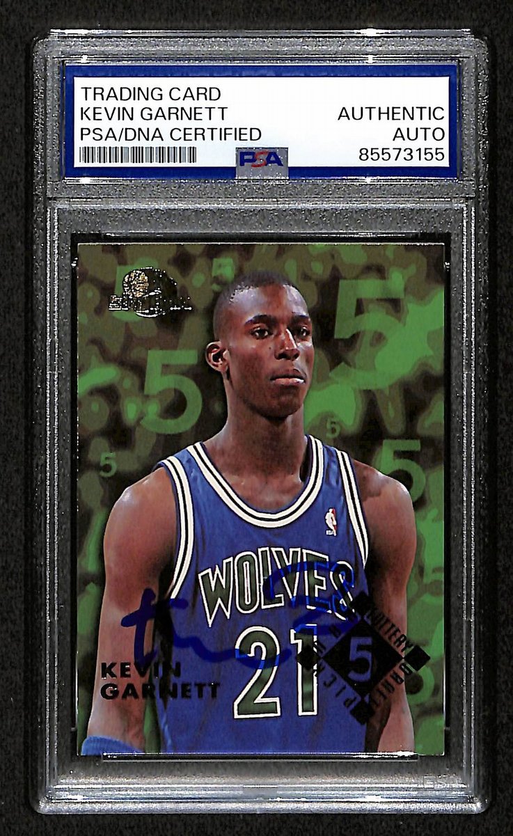 Kevin Garnett HOF Signed/Auto On Card 1995-96 Skybox RC Card #5 PSA/DNA 198745
