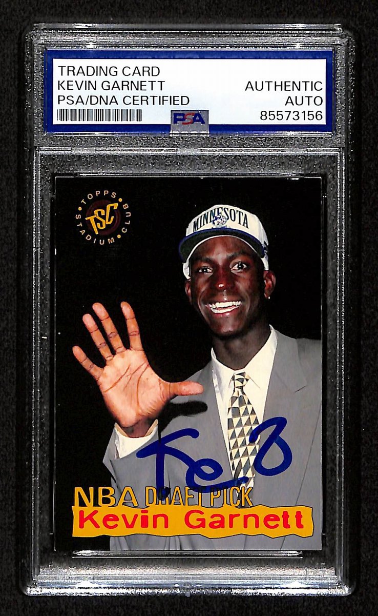 Kevin Garnett HOF Signed/Auto On Card 1995-96 TOPPS Rookie PSA/DNA 198749