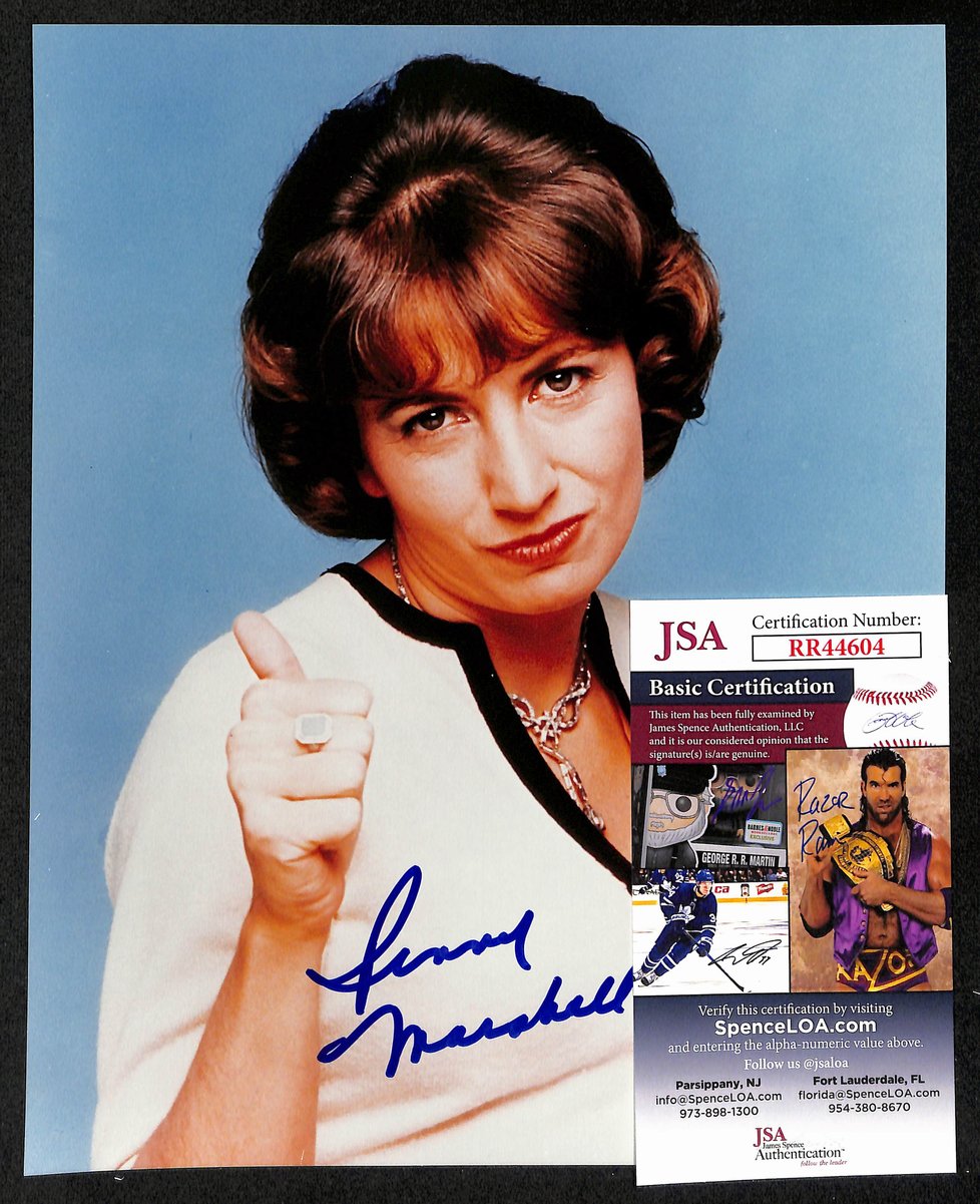 Penny Marshall Actress "Laverne & Shirley" Signed/Auto 8x10 Photo JSA 199375