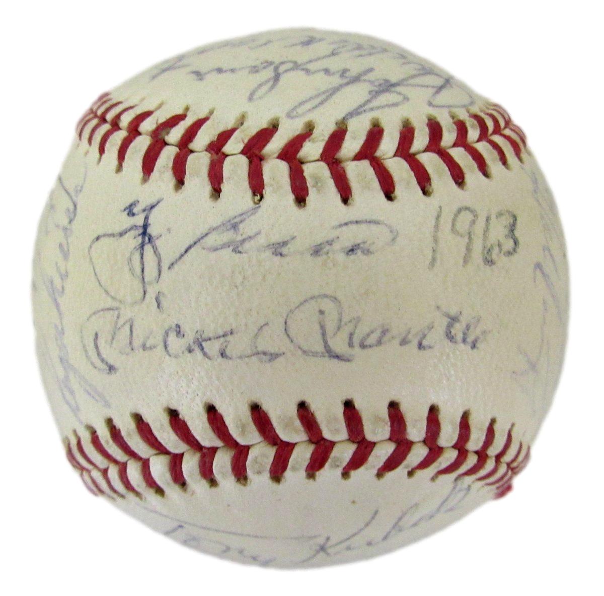 1963 AL Champs NY Yankees Team Signed (29) Reach Baseball Mantle Beckett 198606