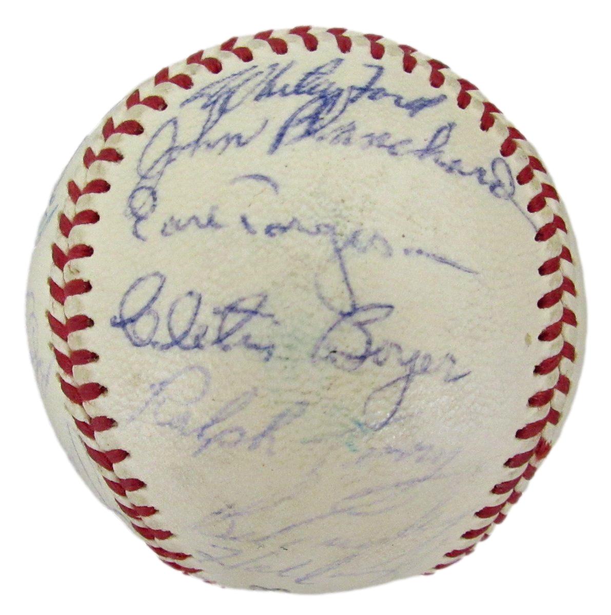 1963 AL Champs NY Yankees Team Signed (29) Reach Baseball Mantle Beckett 198606