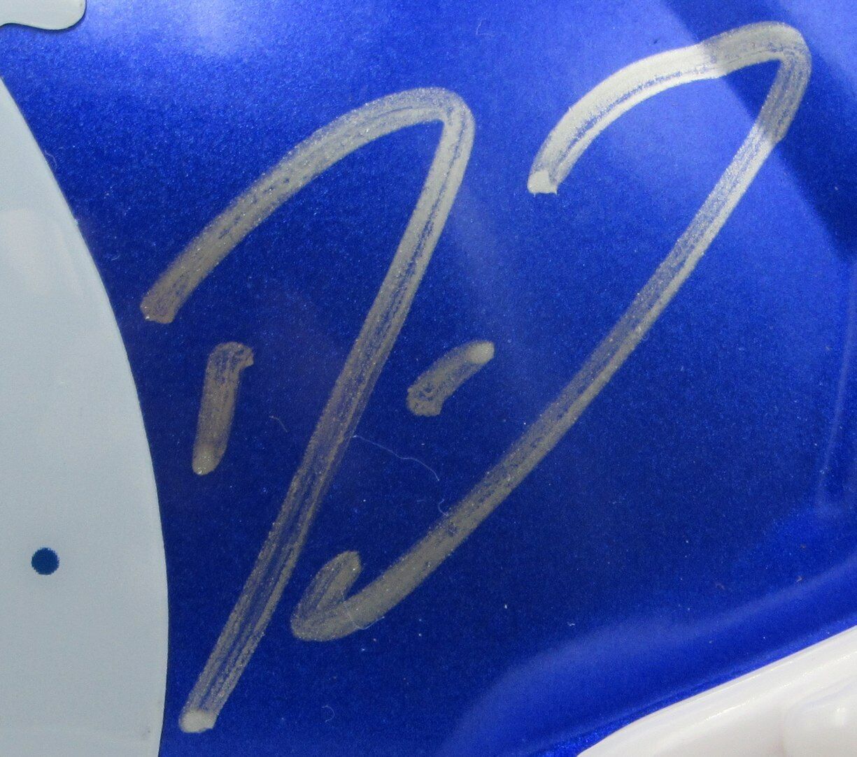 Darius Leonard Signed/Auto Colts Flash Mini Football Helmet JSA 167369