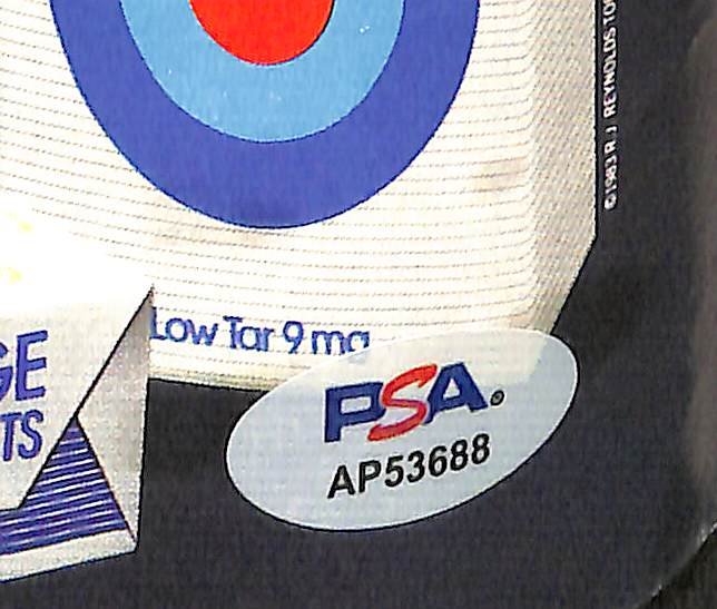 Moses Malone Sixers Signed/Autographed 1983 Sports Illustrated PSA/DNA