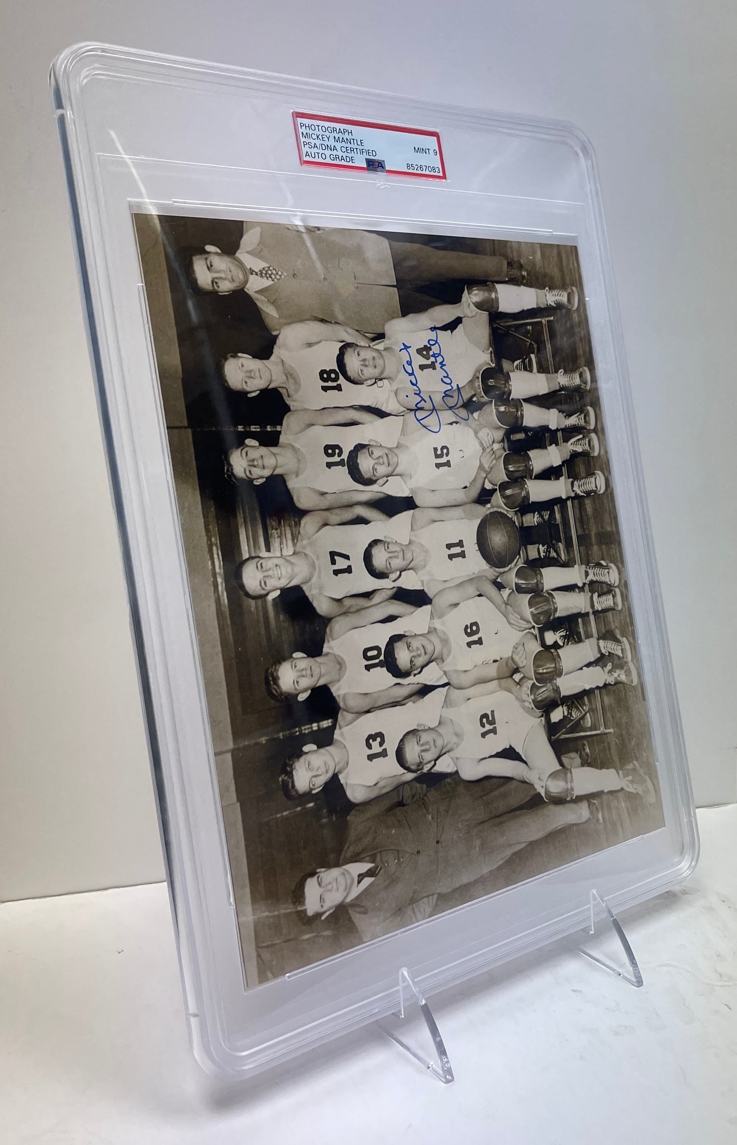Mickey Mantle HOF Signed/Auto 8x10 HS Basketball Photo PSA/DNA MINT 9 206086