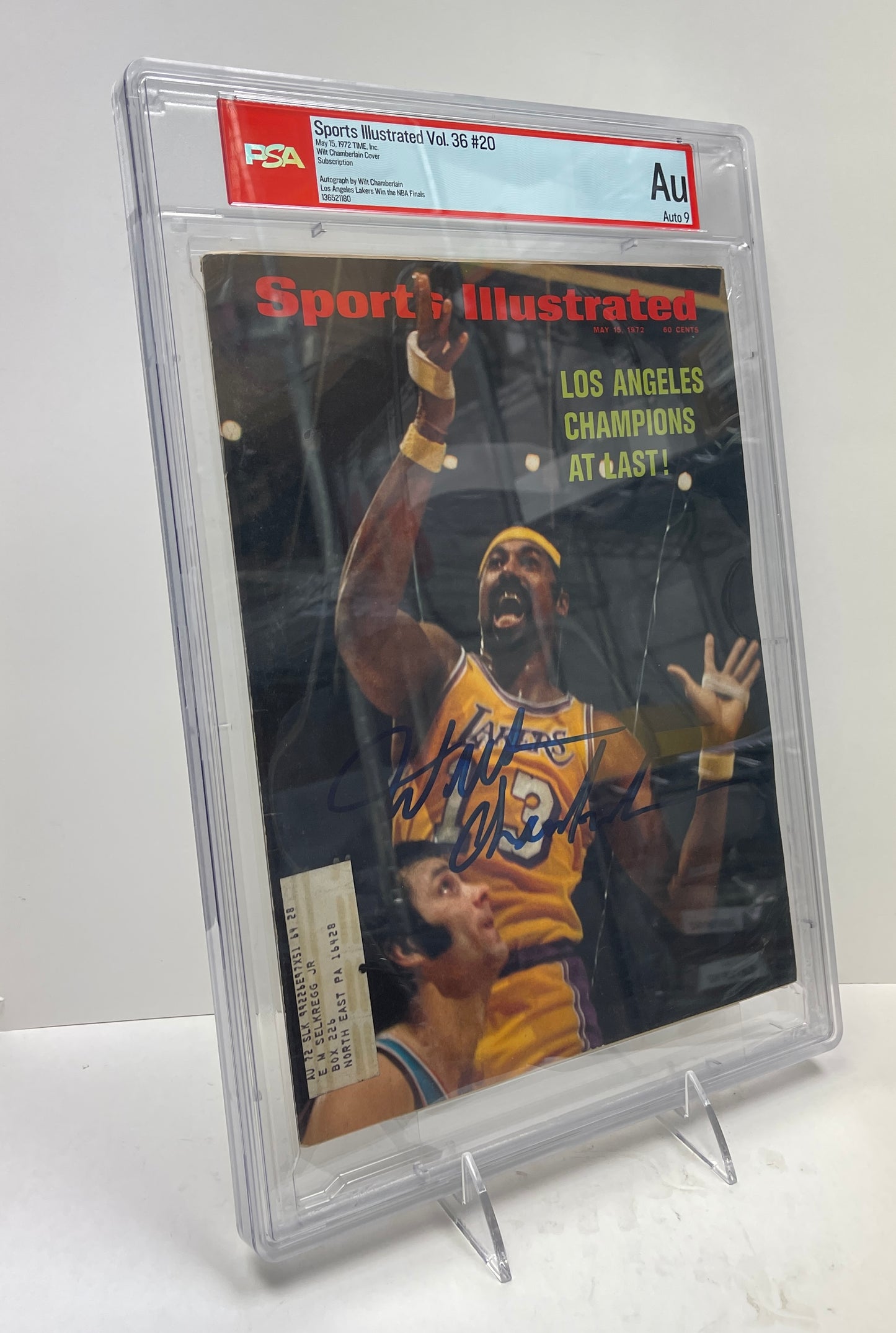 Wilt Chamberlain HOF Signed 1972 Sports Illustrated Magazine AUTO 9 PSA/DNA