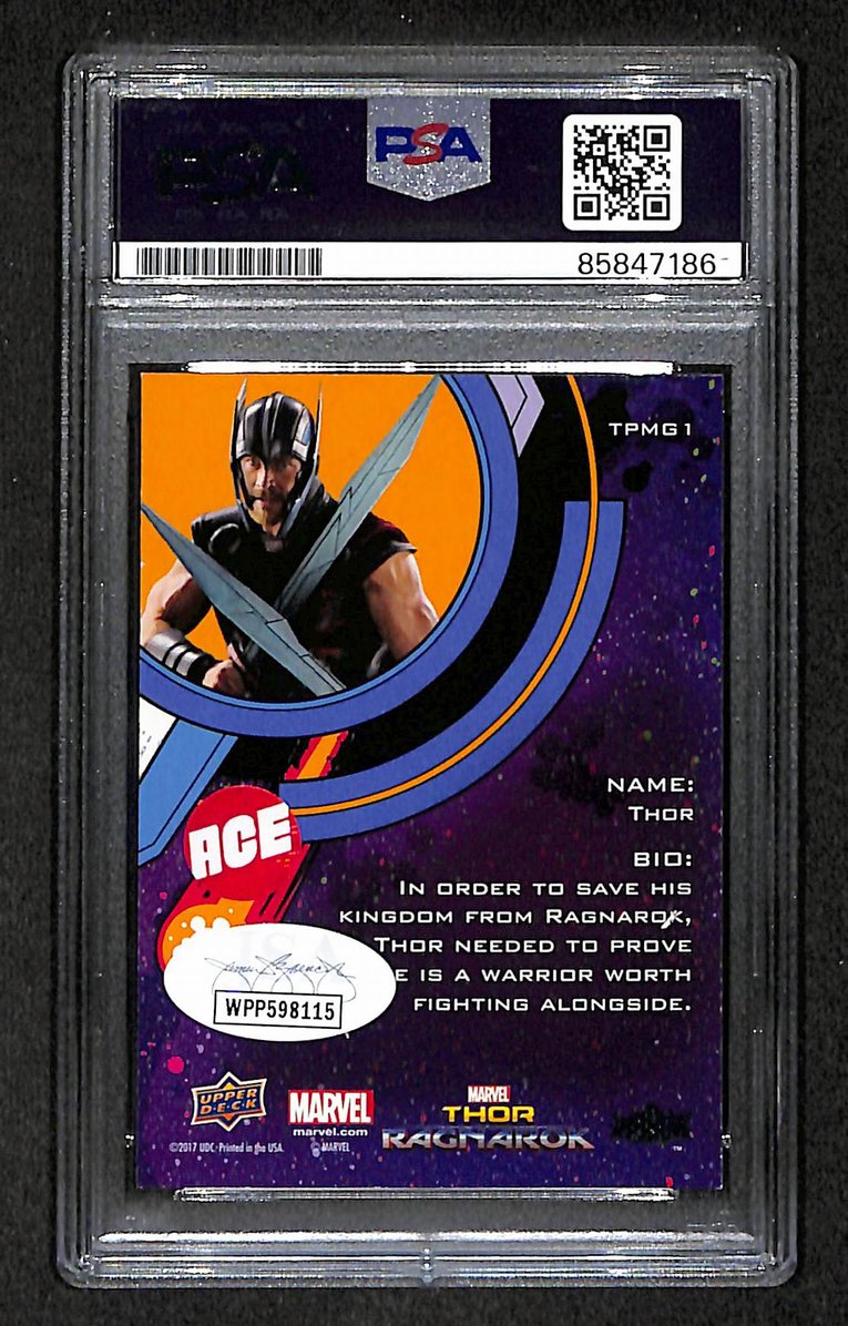 Chris Hemsworth Signed 2017 Upper Deck Marvel Precious Metals Card PSA/DNA 10860