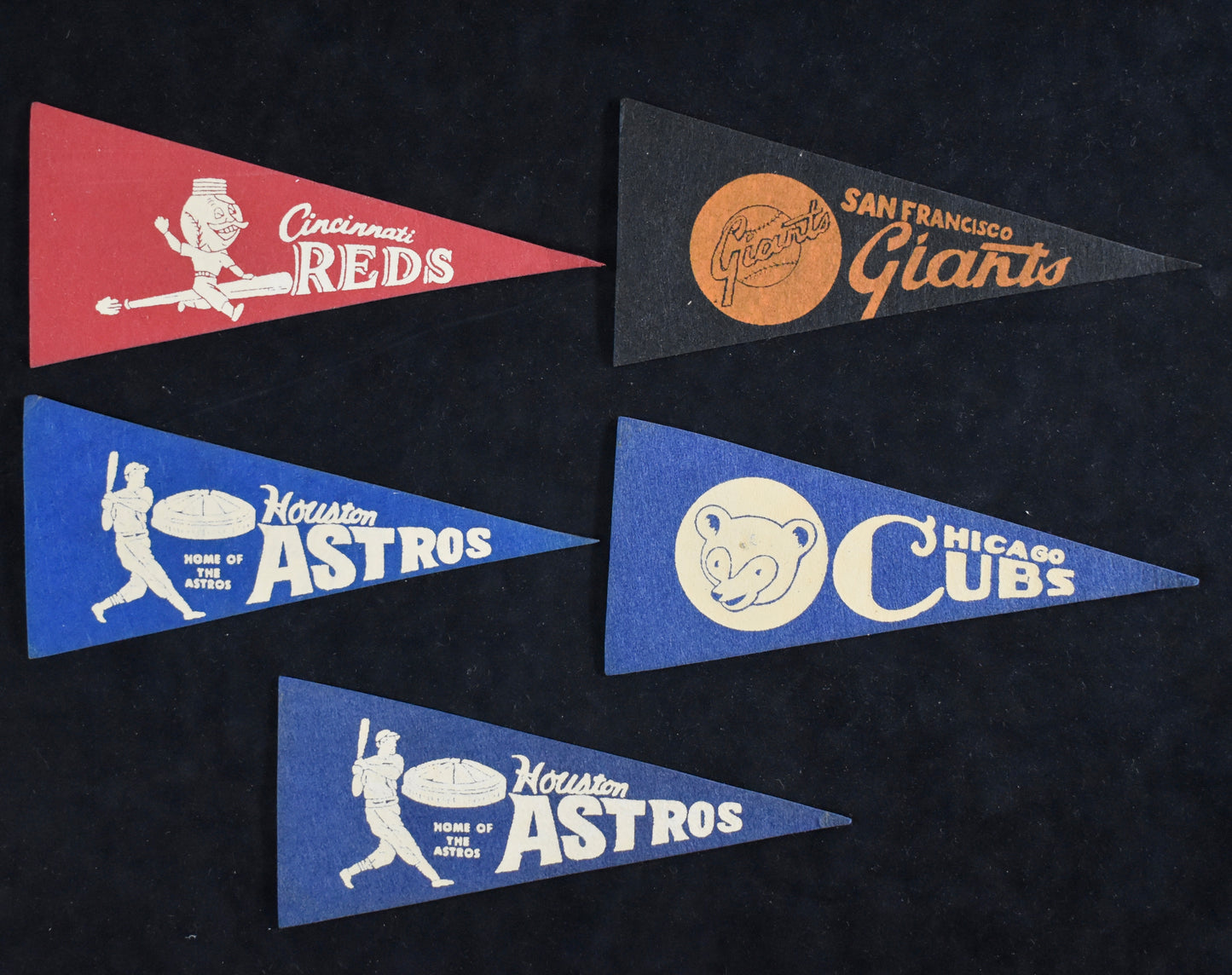 Lot of (12) Vintage 1969-1970 MLB Mini Wool 4x9 Pennants 211287