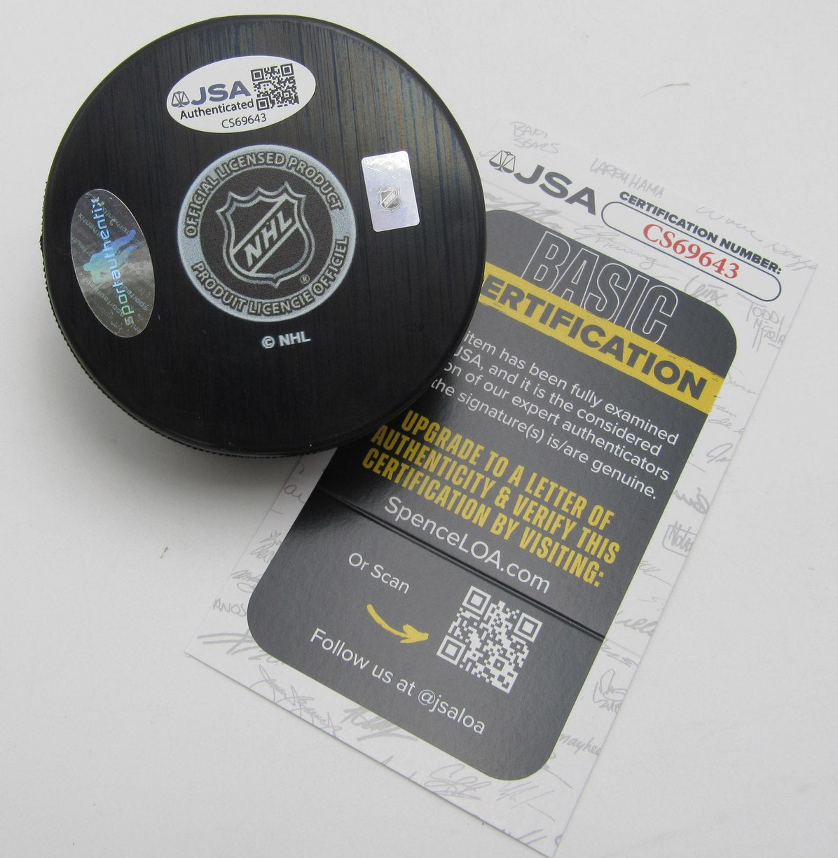 Pete Mahovlich Signed/Inscribed Montreal Canadiens Logo Hockey Puck JSA 212688