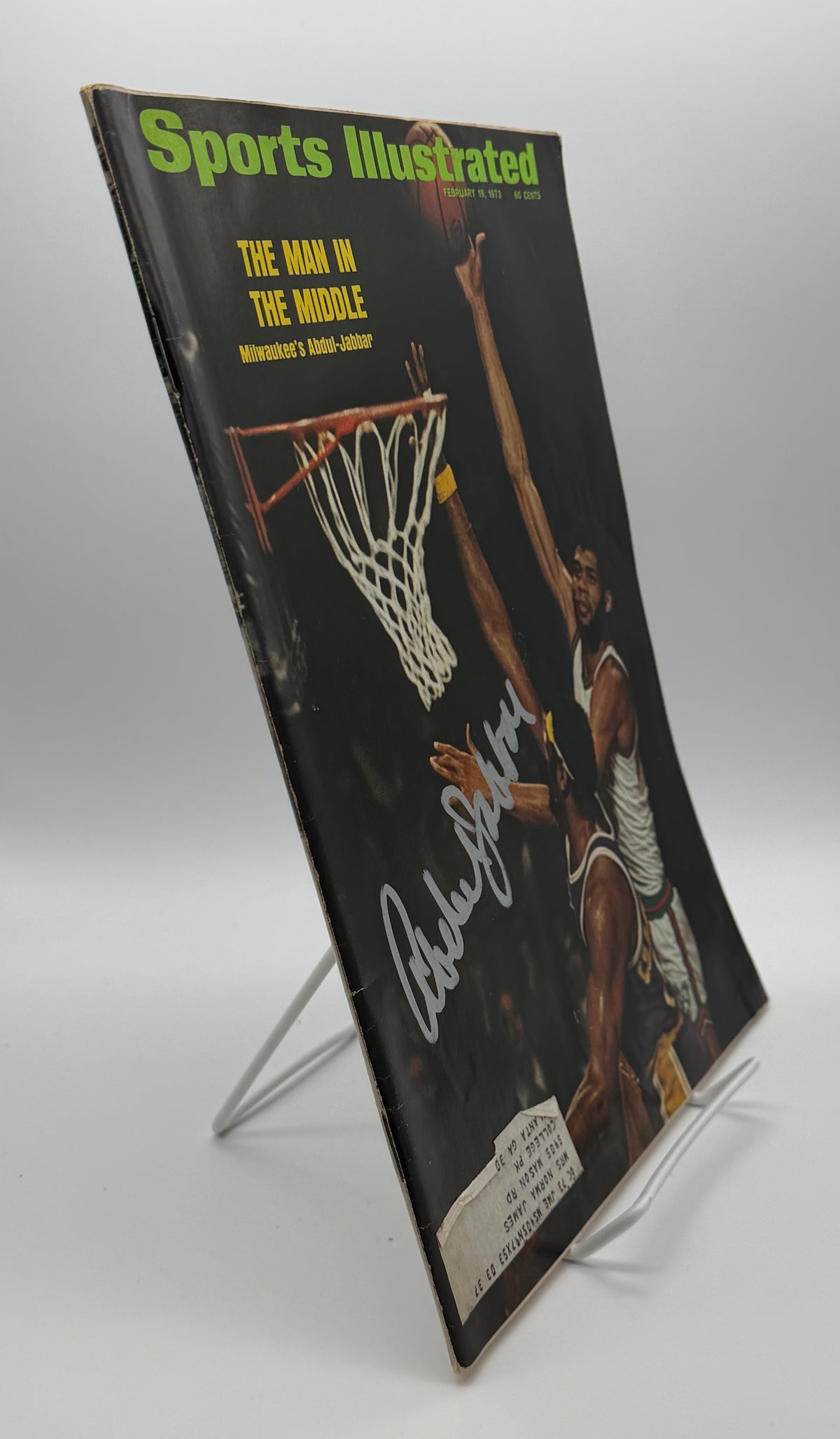 Kareem Abdul-Jabbar HOF Signed 1973 Sports Illustrated Magazine JSA 215111