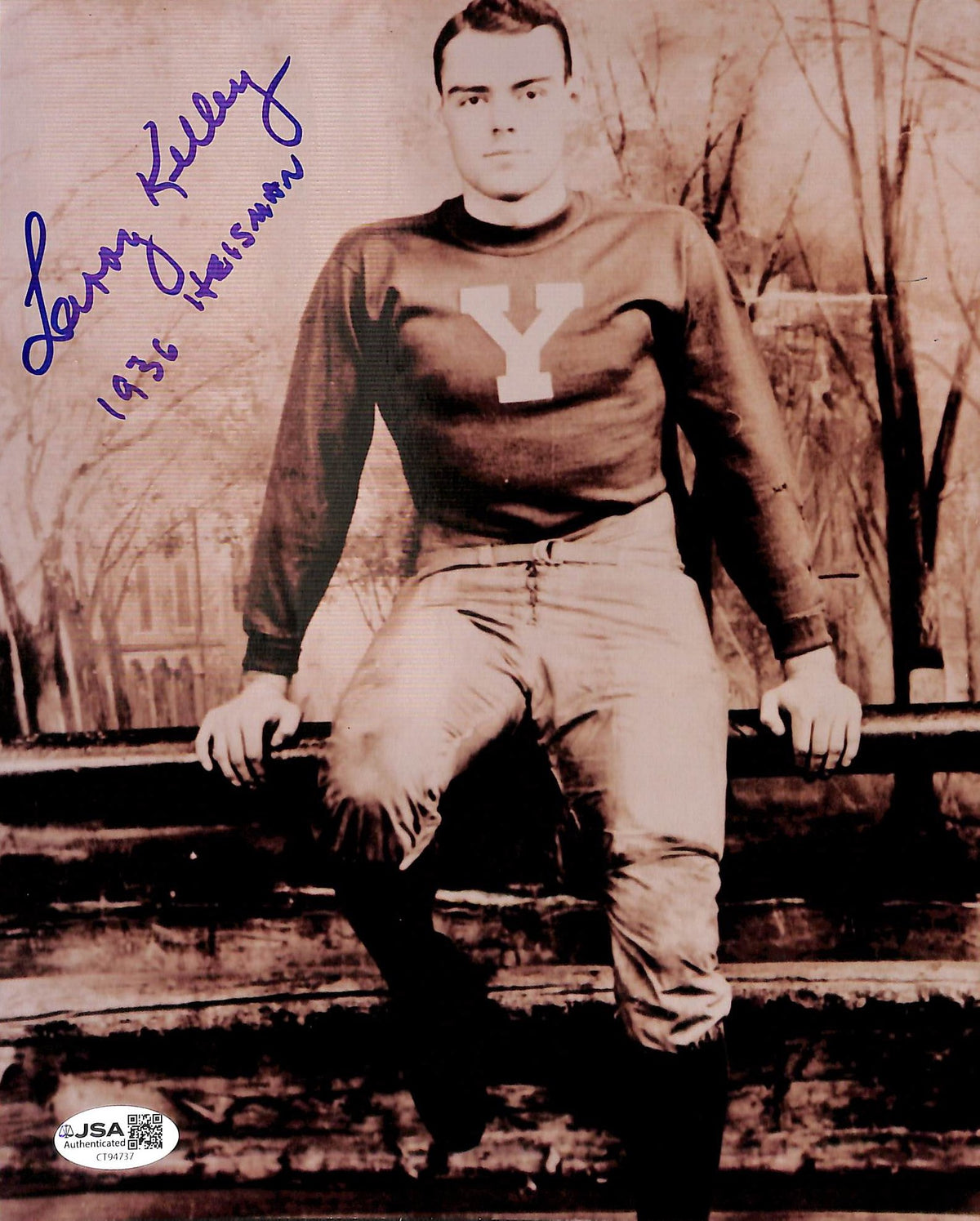 Larry Kelley Signed/Autographed 8x10 Photo Heisman Yale JSA 215268