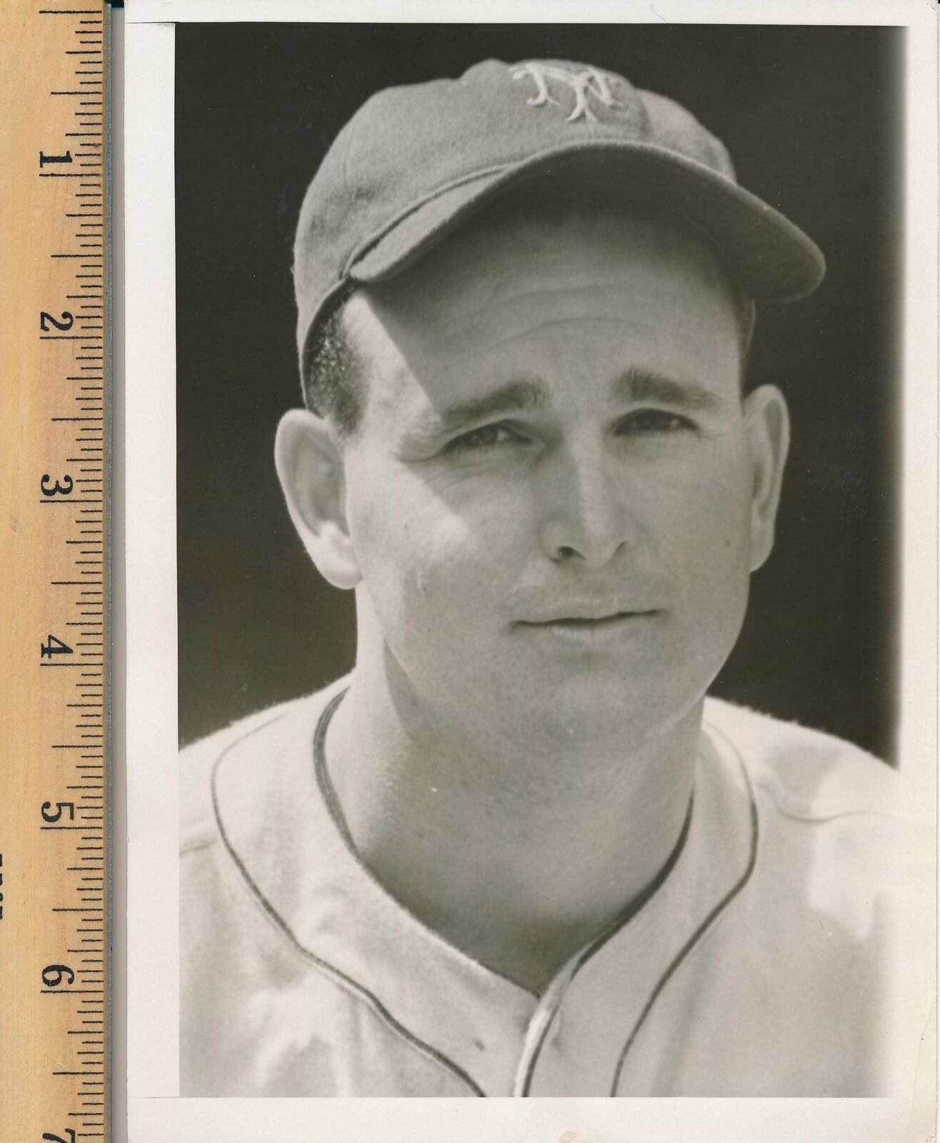Tom Baker 5x7 B/W 1937 Press Wire Photo New York Giants